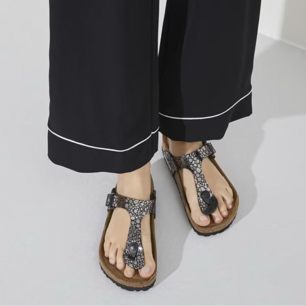 Birkenstock Papillio Gizeh Platform. Made in Spain